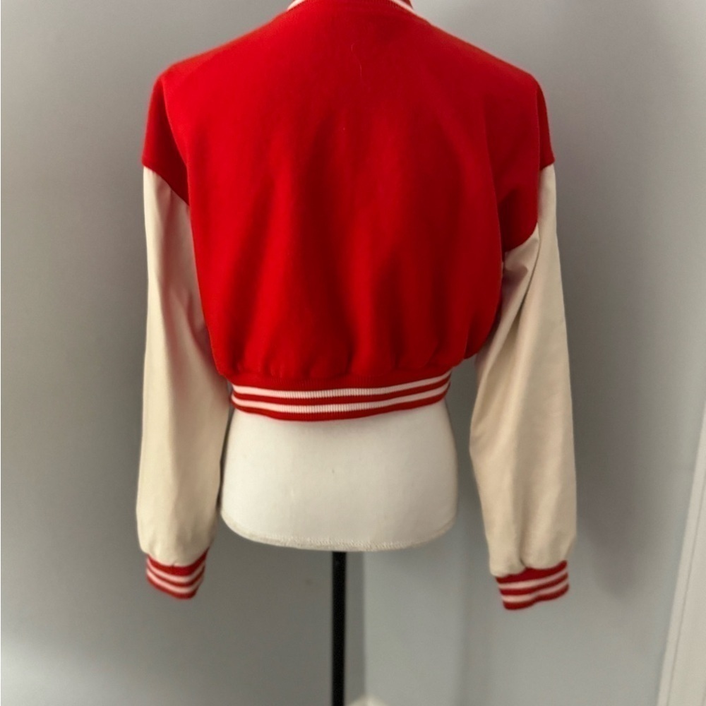 Retro style Cropped Bomber Jacket- size M Red w/off whites sleeves.Snap closure - Picture 5 of 10